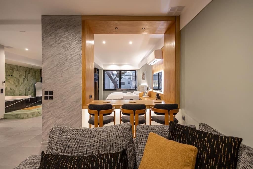 Smaragdi Luxury Jacuzzi Apartment Noho Premium Living Αθήνα Εξωτερικό φωτογραφία