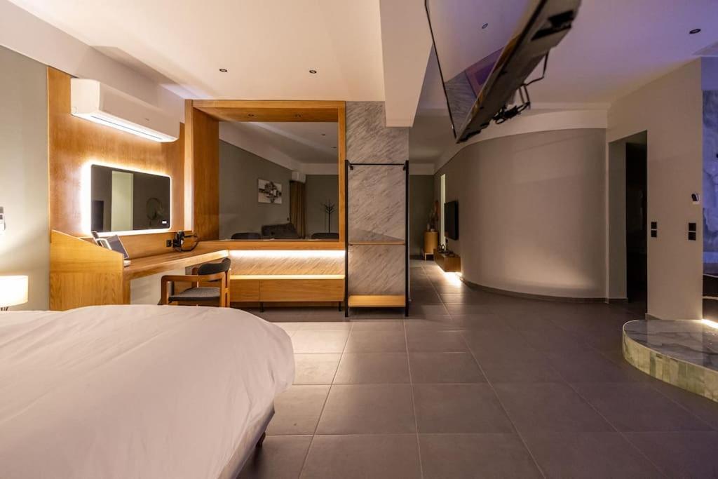 Smaragdi Luxury Jacuzzi Apartment Noho Premium Living Αθήνα Εξωτερικό φωτογραφία