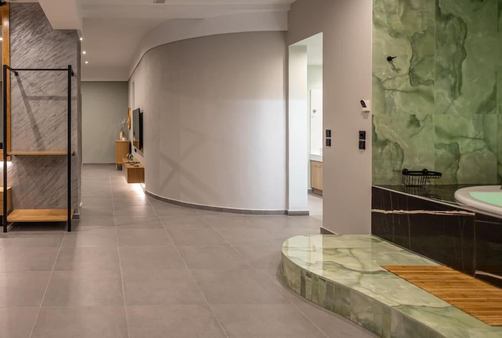 Smaragdi Luxury Jacuzzi Apartment Noho Premium Living Αθήνα Εξωτερικό φωτογραφία